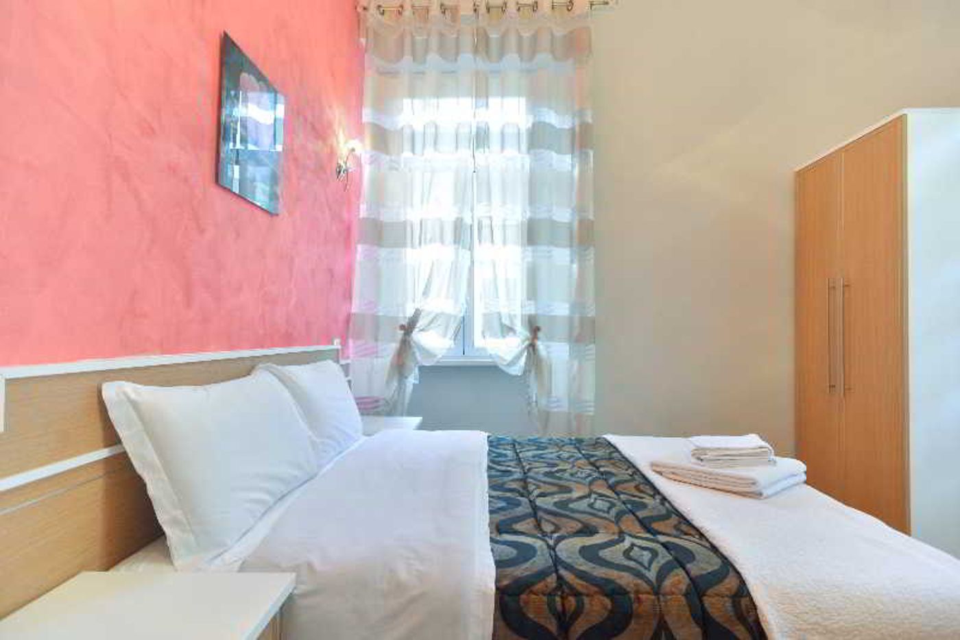 B & T Rooms Trani-Italy-ROME-Room-10