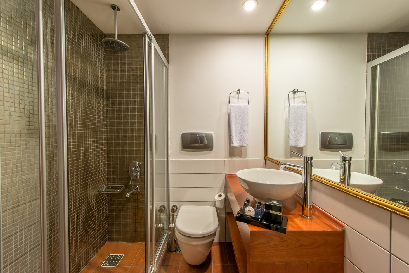 Seminal-Hotel-Room-13