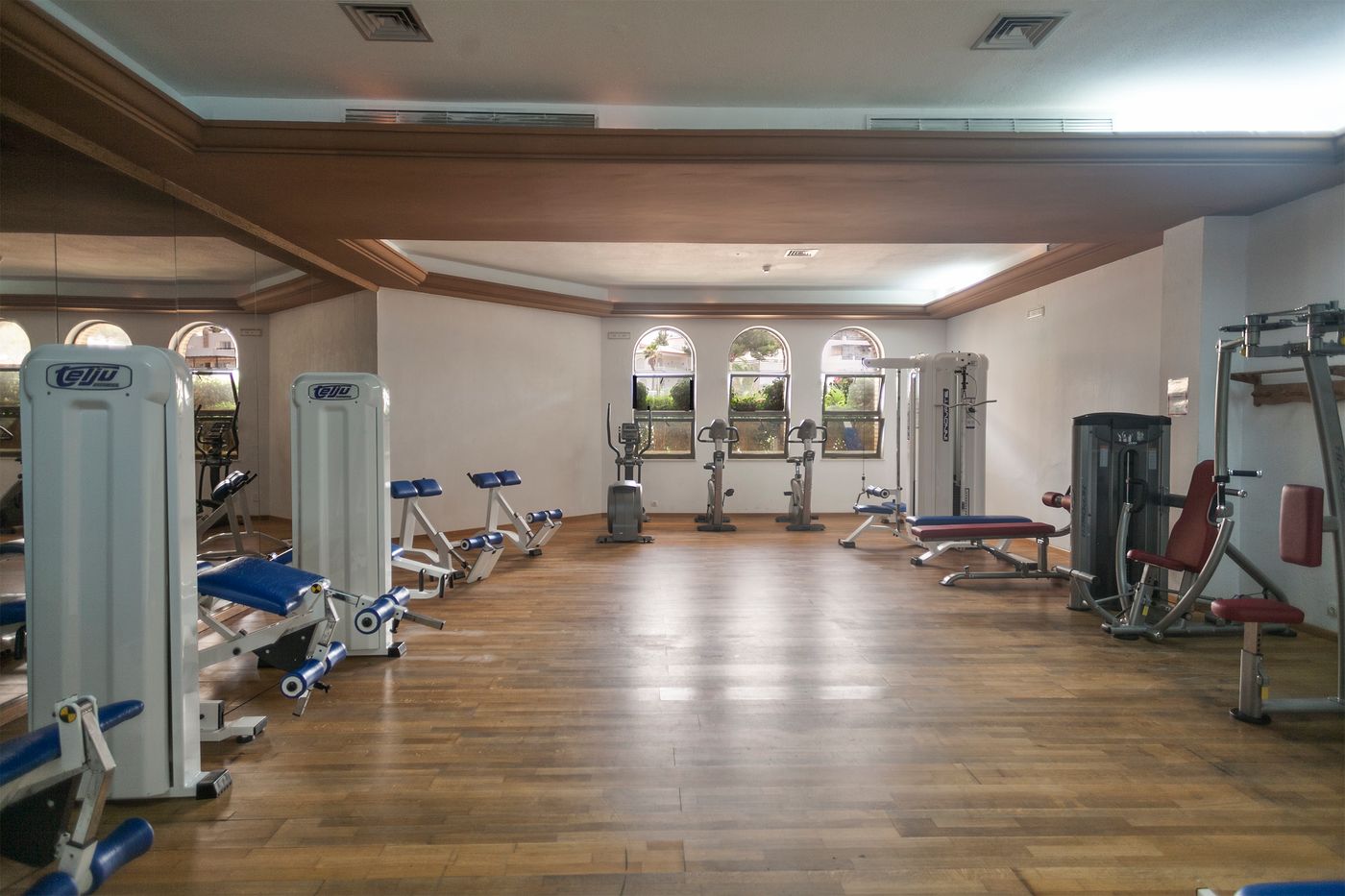 Best-Alcazar-Sports-and-Entertainment-55