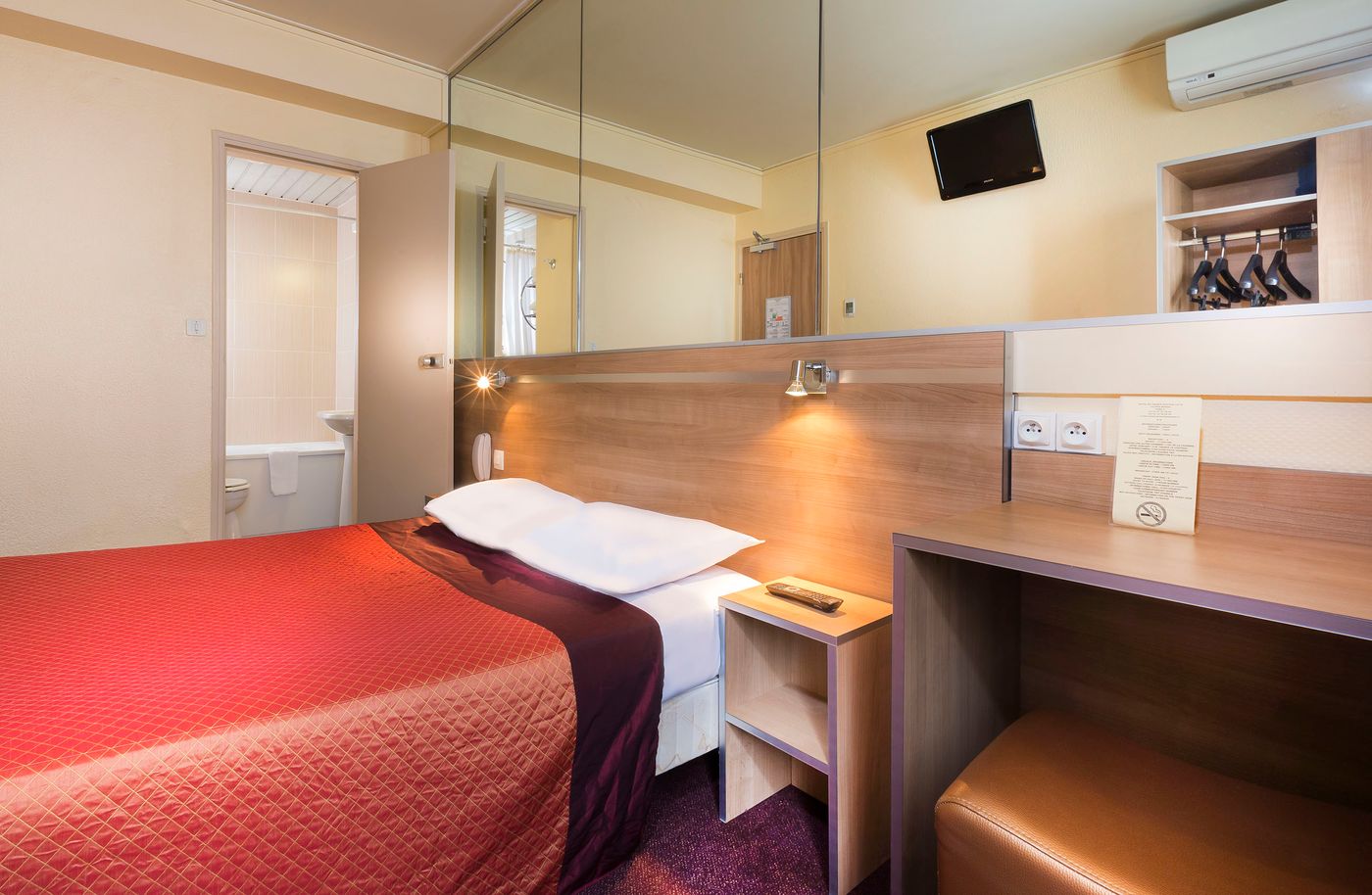 France-Quartier-Latin-Room-4