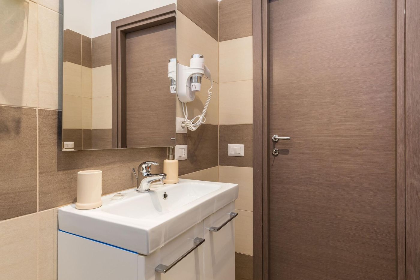 Rione-Monti-Suites-Room-51