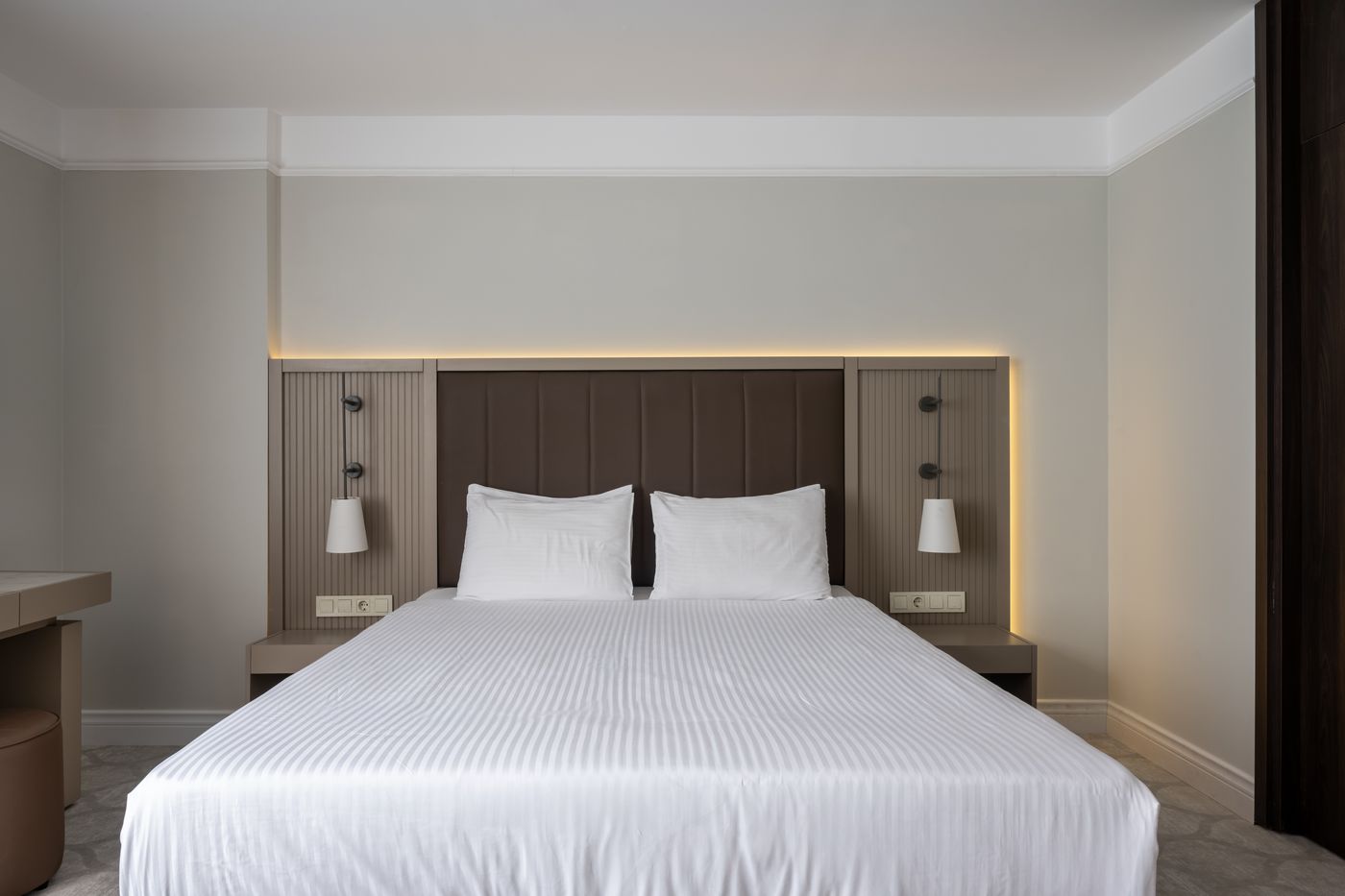 Noble-Pangalti-Room-17