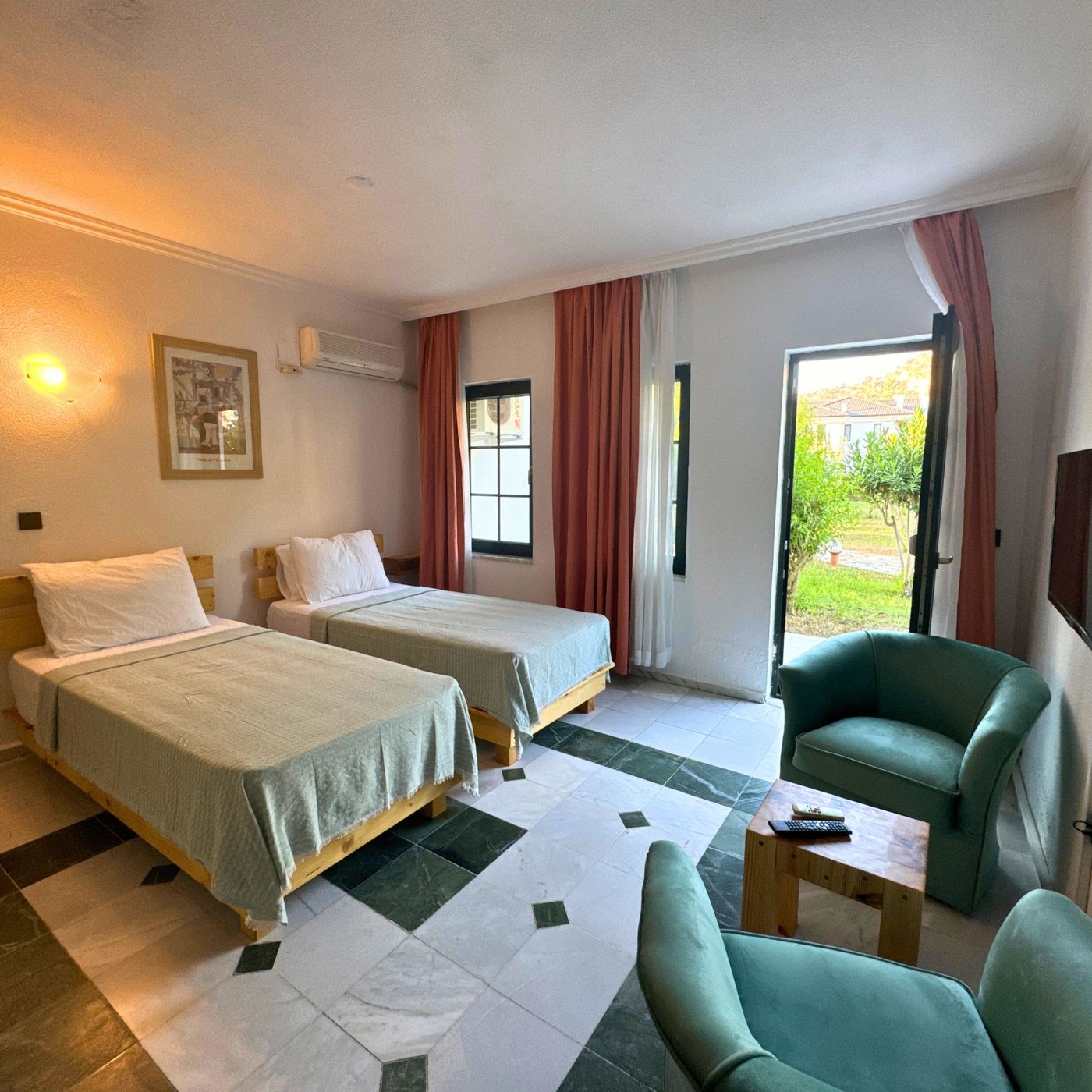 Club-Mel-Holiday-Resort-Room-28