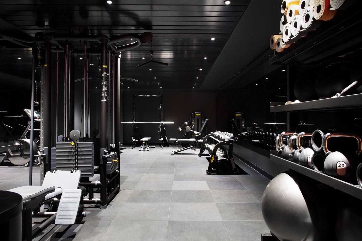 Fouquet-s-New-York-Sports-and-Entertainment-39