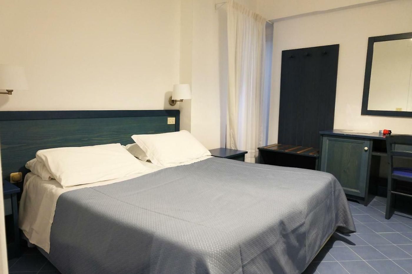 Baia-Di-Puolo-Room-9