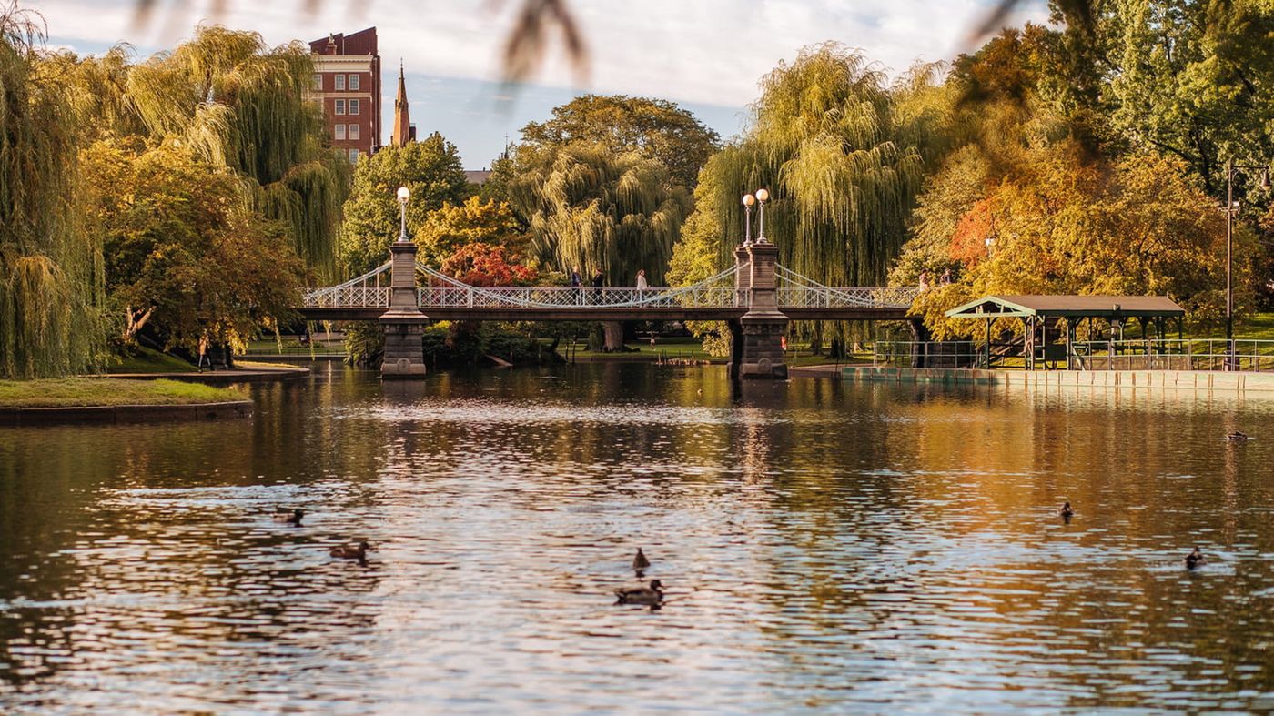 Four-Seasons-Hotel-Boston-Sports-and-Entertainment-4