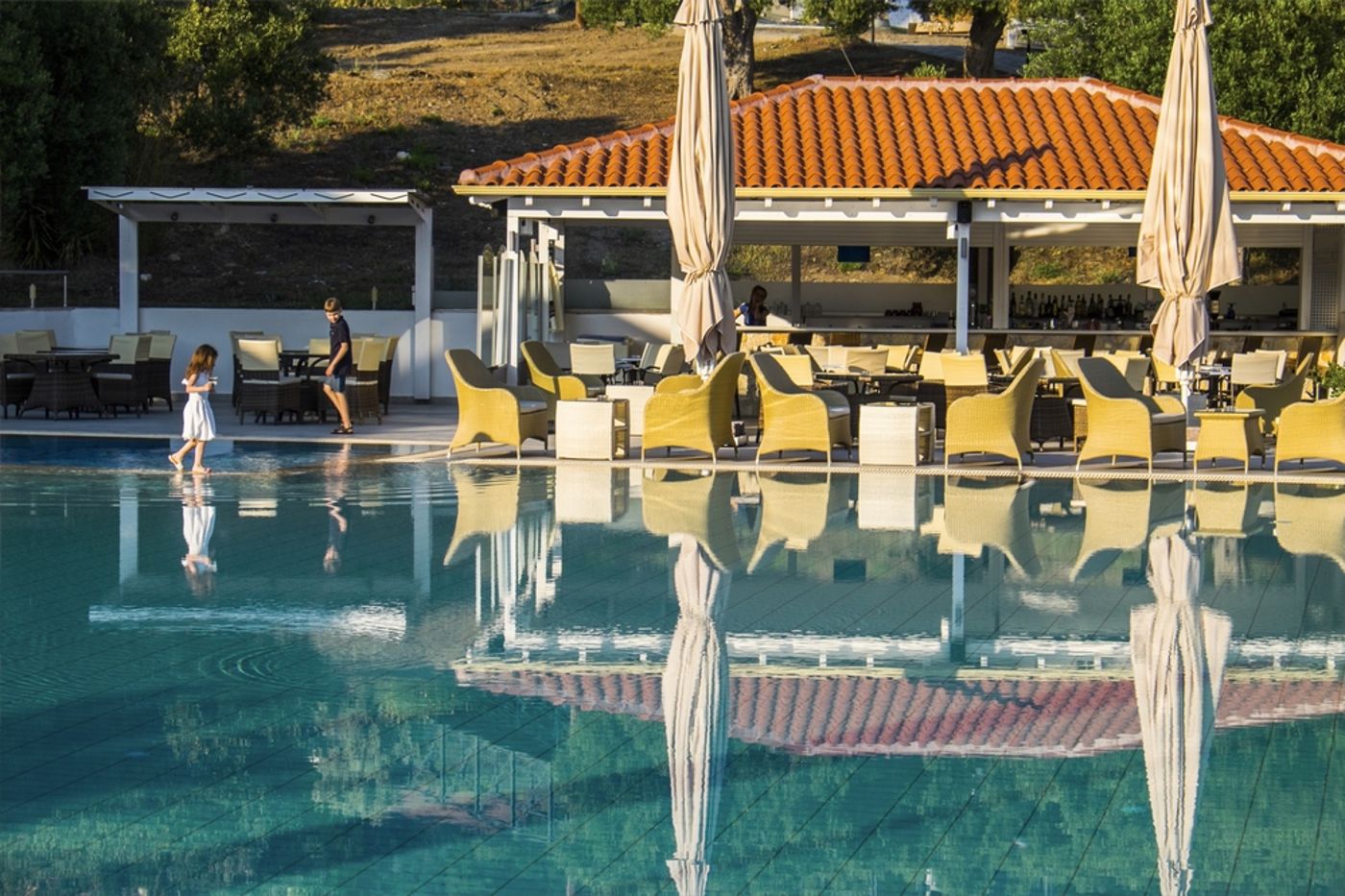 Lagomandra Beach Hotel