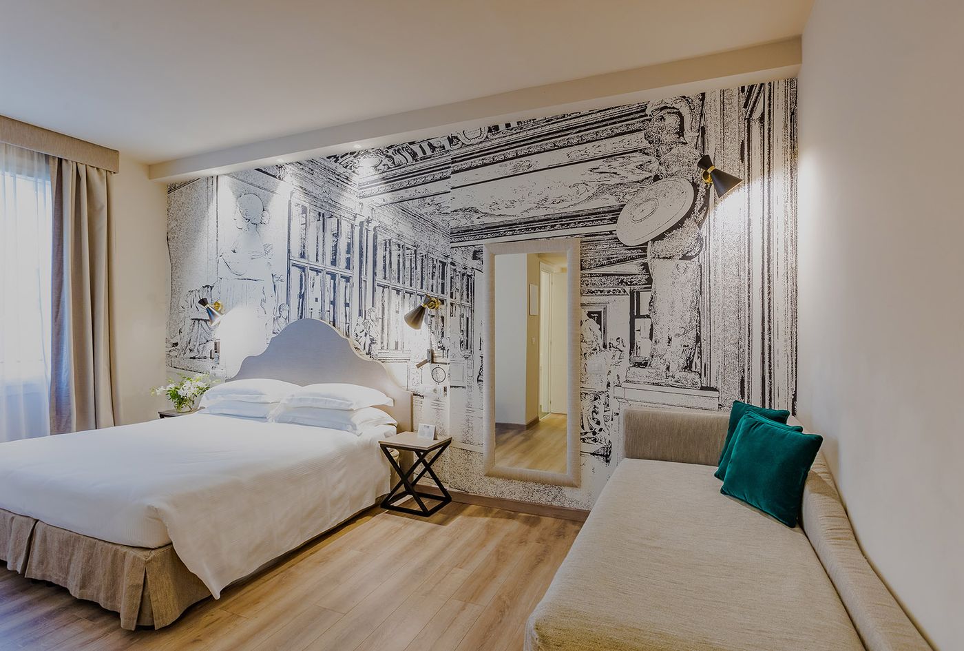 Grand-hotel-Mediterraneo-Room-26