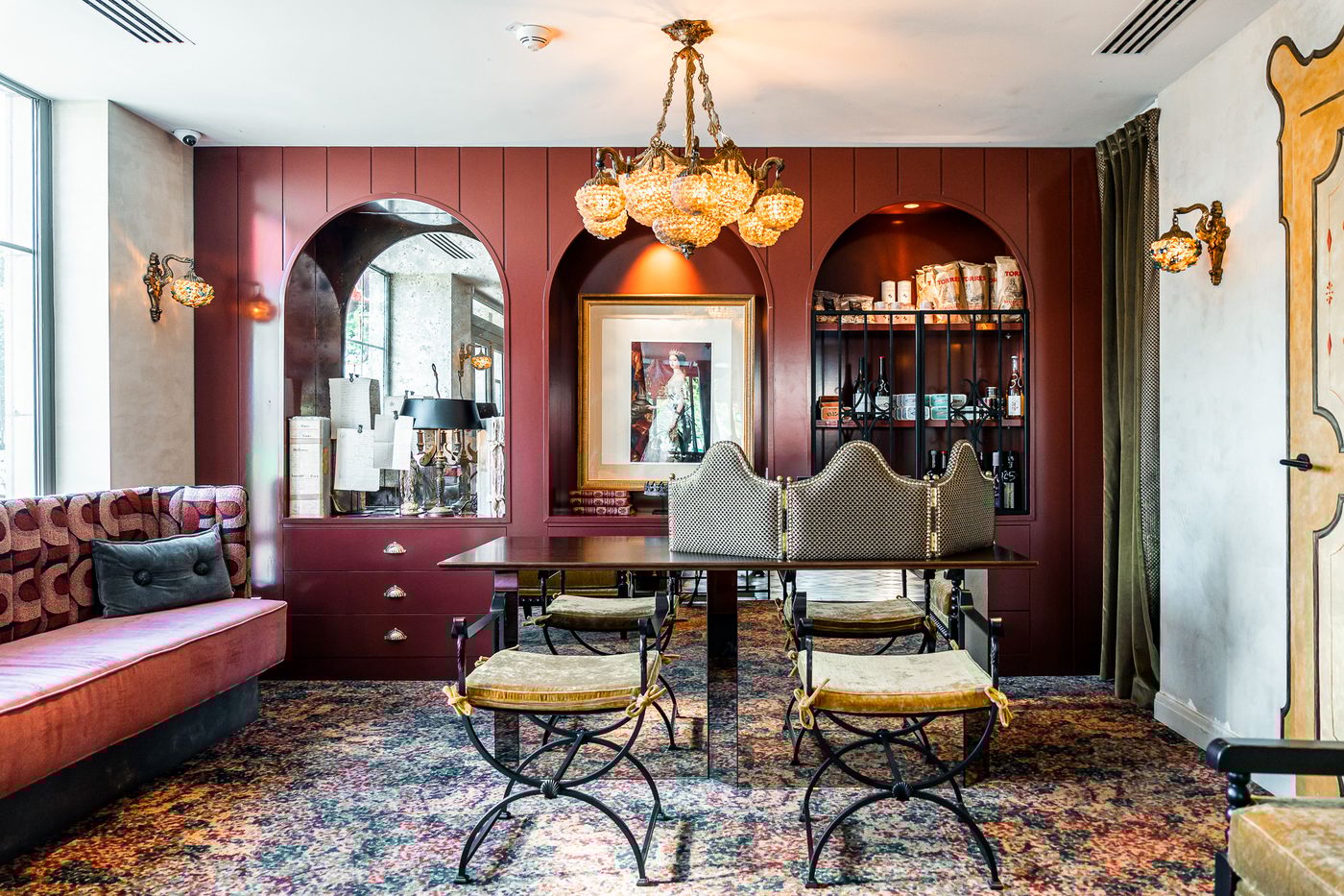 Maison-Eugenie-Lobby-5