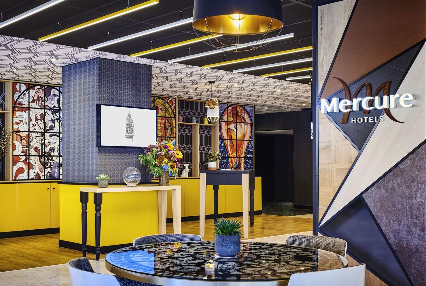 Mercure-Paris-Gare-de-Lyon-TGV-Lobby-4