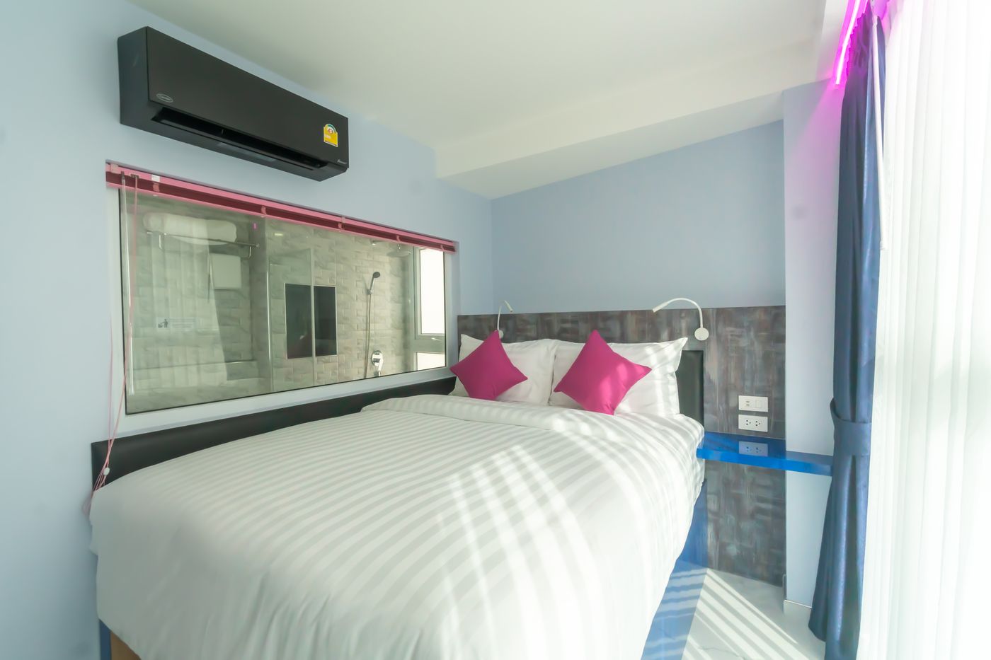 Spark Hotel - Mrt Queen Sirikit-Thailand-Bangkok-Room-8