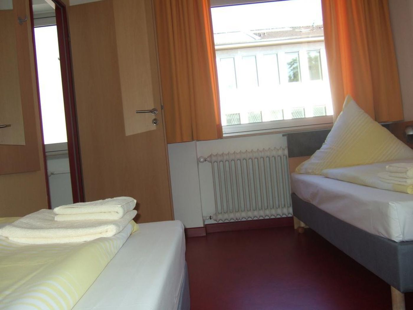 DJH Jugendgästehaus Adolph Kolping-Germany-DORTMUND -General view-6