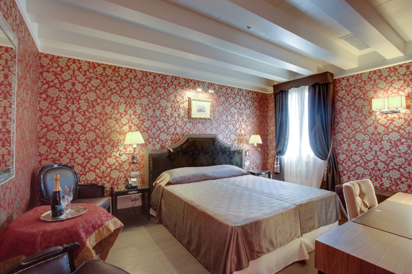 Moresco Hotel-Italy-Venezia-Room-9