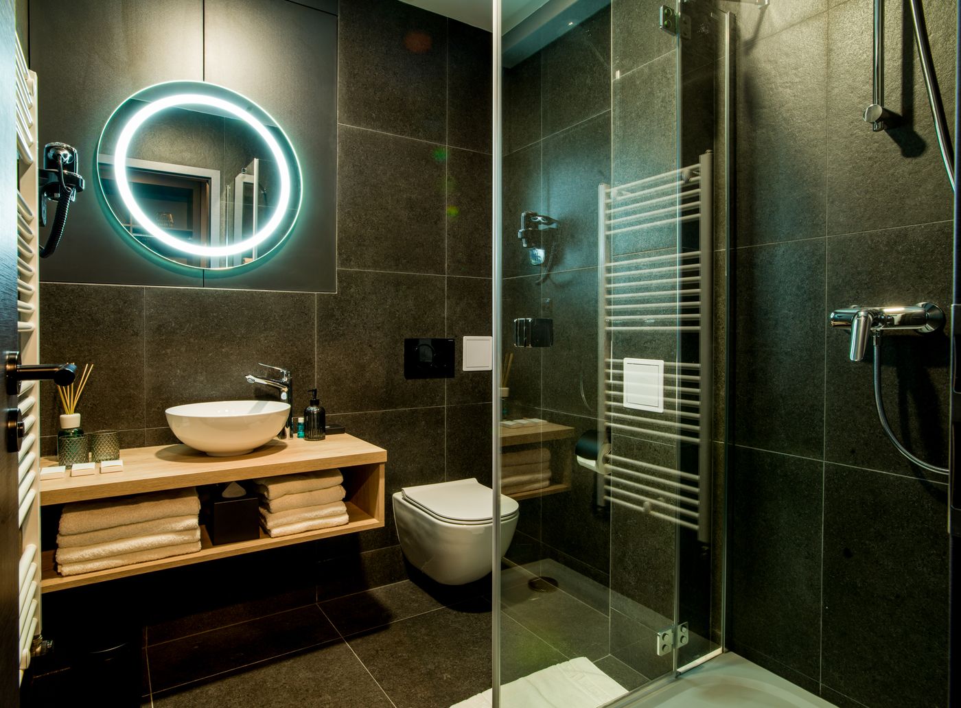 Rooftop-Planet-Prague-Hotel-Room-16