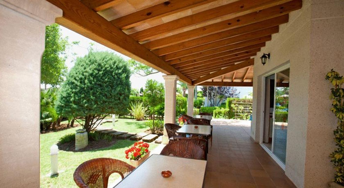 Las Velas Apartments