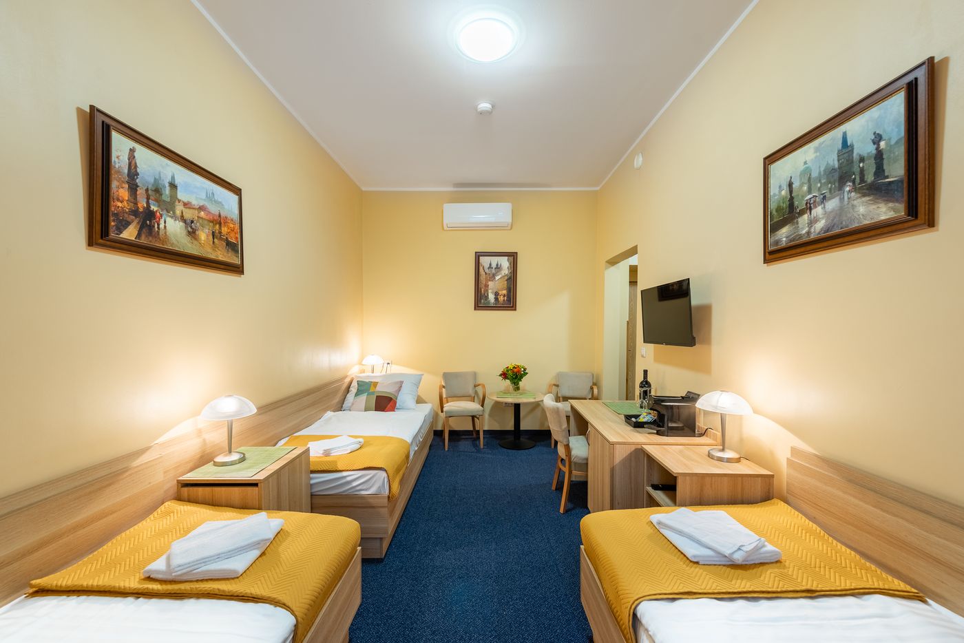 Hotel-Libero-Room-22