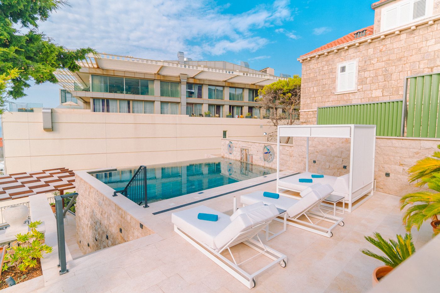 Villa-Orabelle-Pool-4