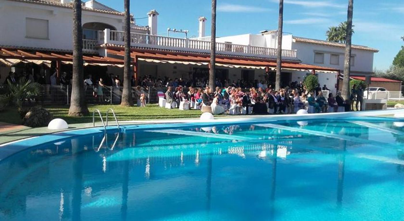 Wonderwall Music- Adults Only