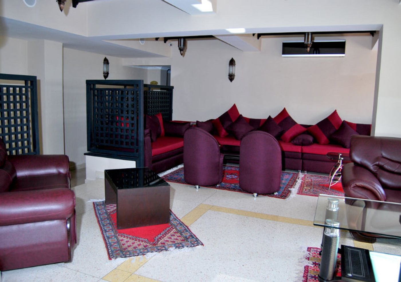 Suite-Hotel-Tilila-Lobby-32