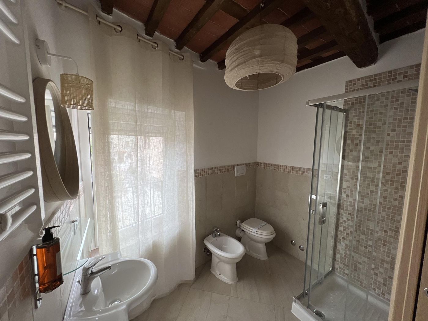 Verderame-Rooms---Suite-In-Lucca-Room-14