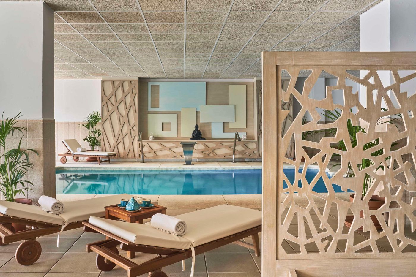 Barcelo-Punta-Umbr----a-Mar-Sports-and-Entertainment-77