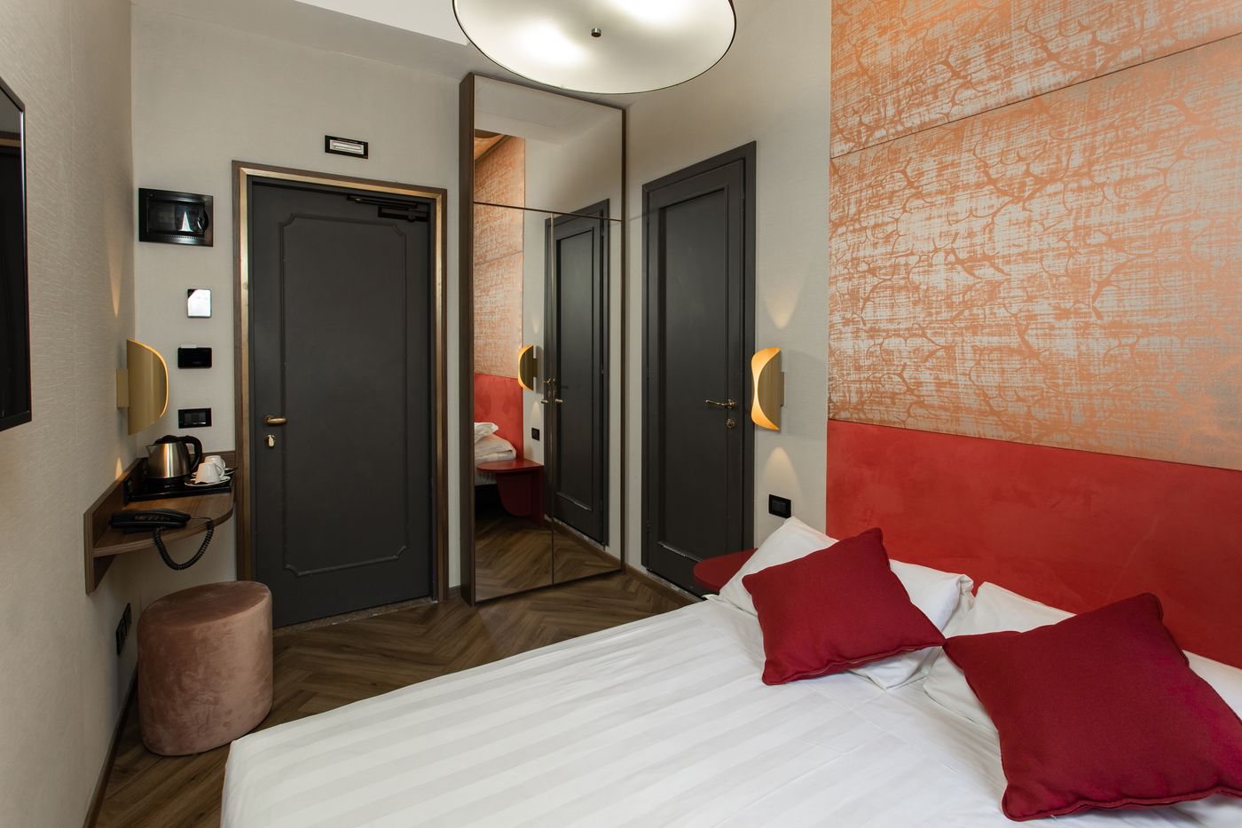 Riva-Del-Vin-Boutique-Hotel-Room-15