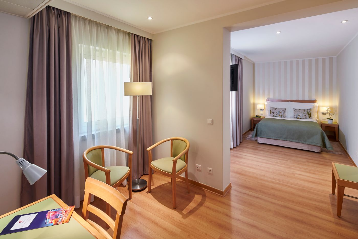 Luna-Esperanca-Centro-Hotel-Room-3