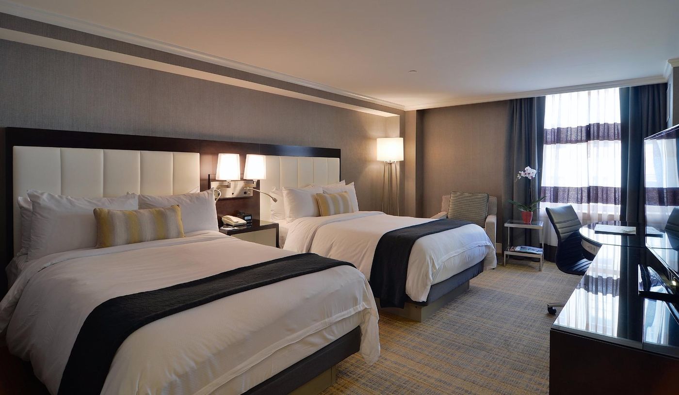 Loews-Boston-Hotel-Room-17