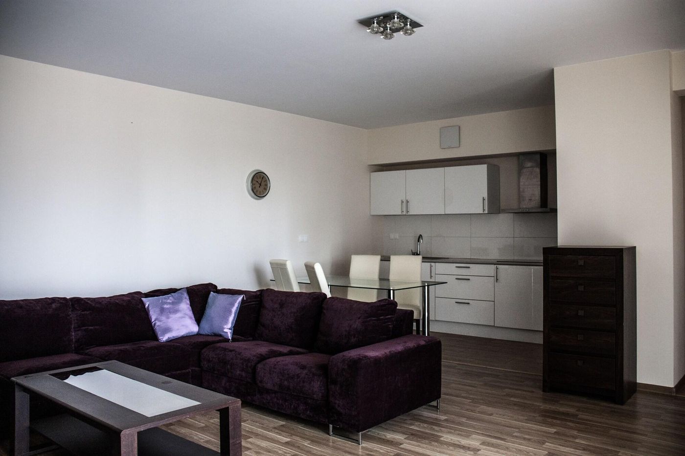 Senator-Warsaw-Apartments-Room-27