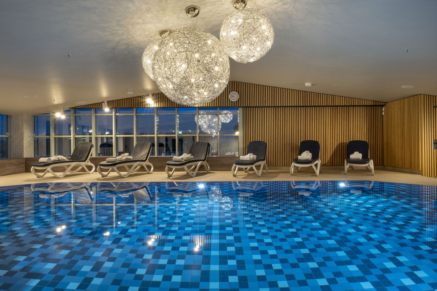 Maritim-Hotel-Munchen-Pool-41