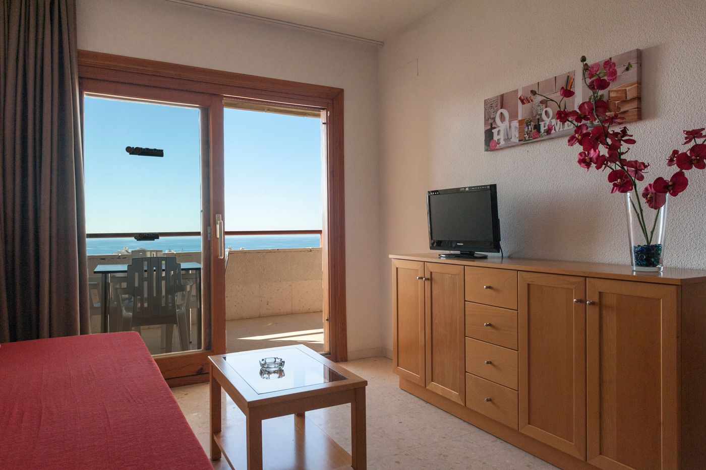 La-Era-Park-Apartments-Room-11