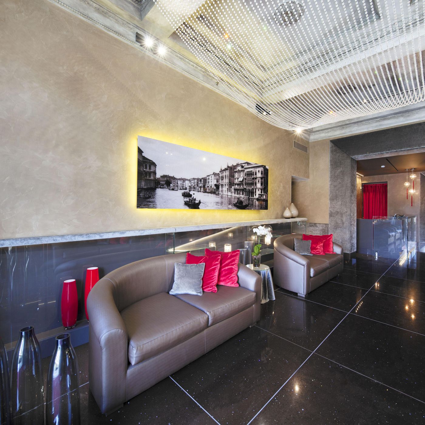 Palazzo-Barocci-Lobby-17