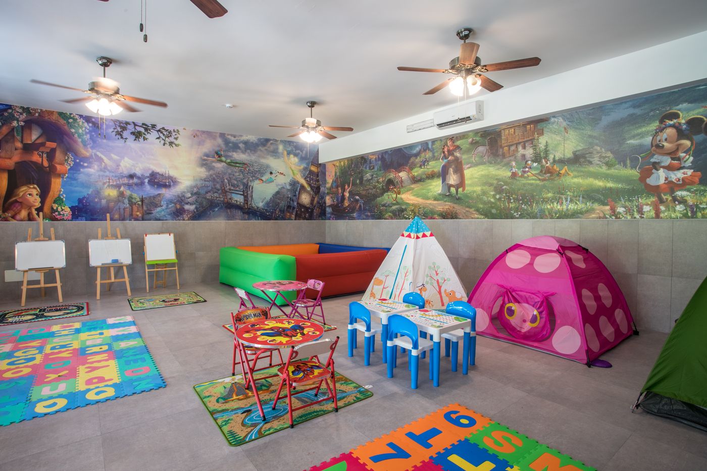 Cinnamon Velifushi Maldives