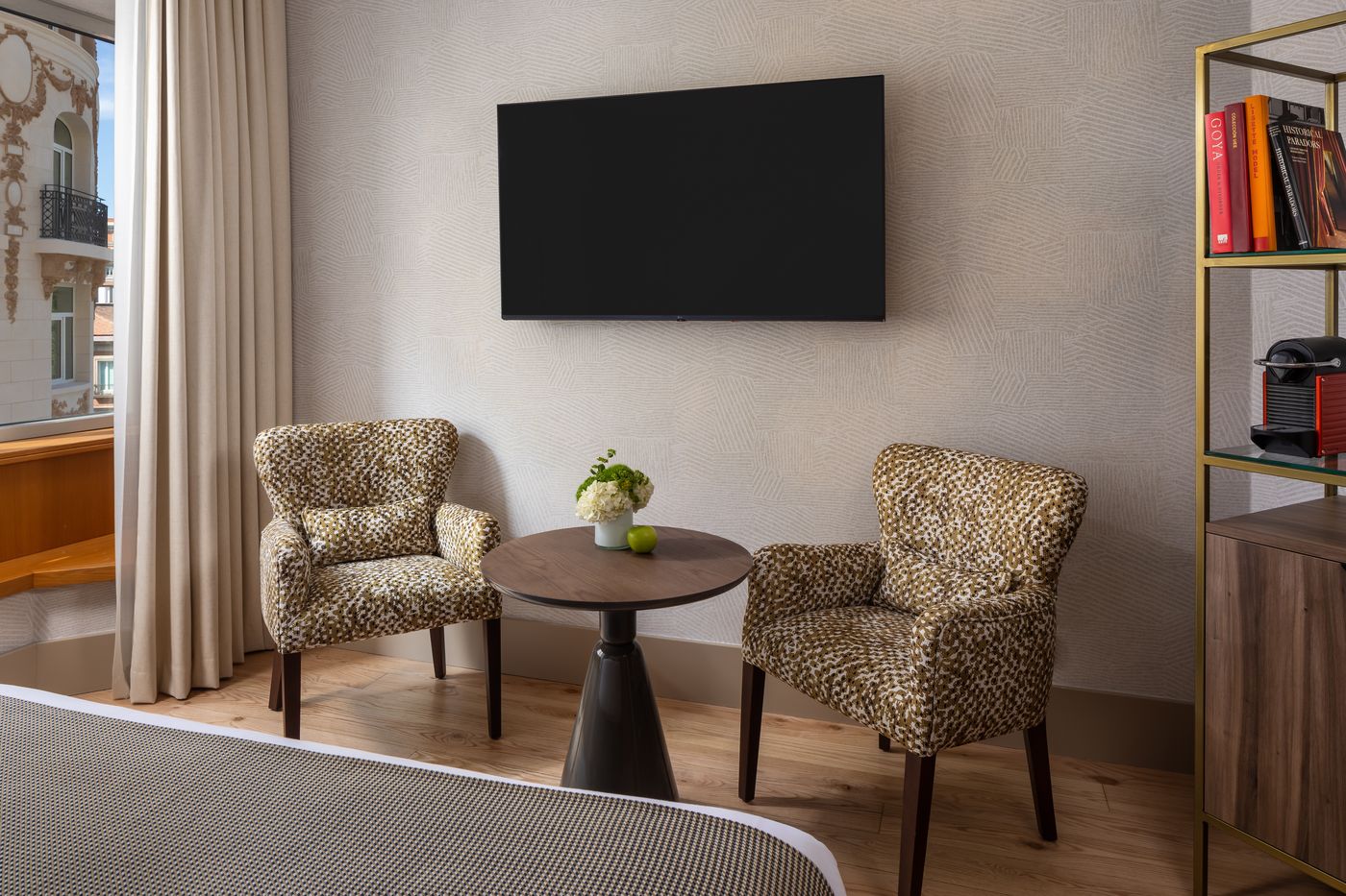 NH-Collection-Madrid-Paseo-del-Prado-Room-11