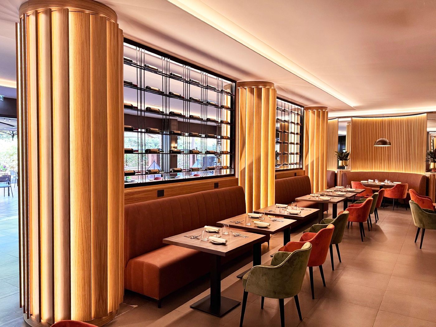 Crowne-Plaza-Rome---St--Peter-s-Restaurant-19