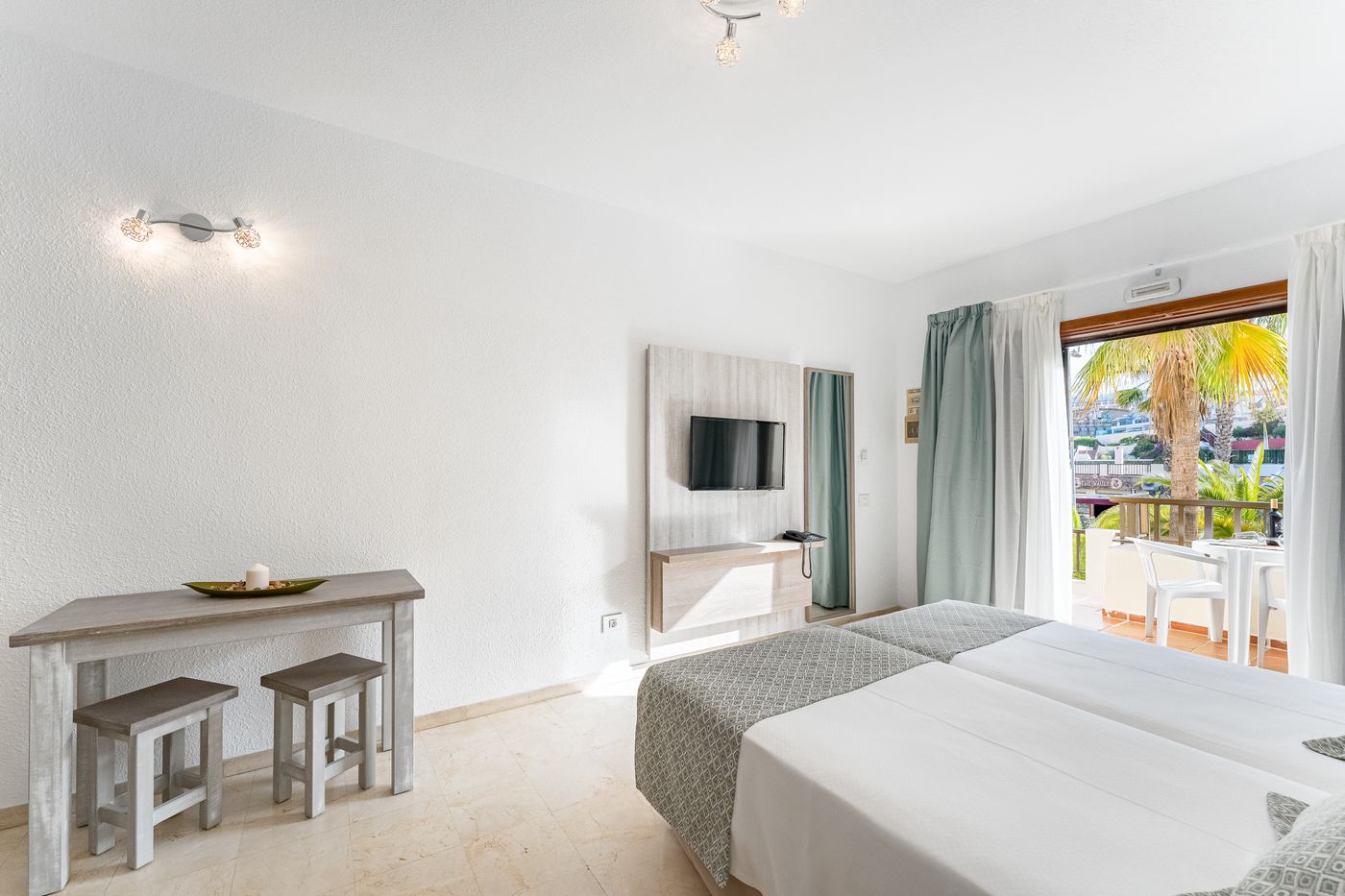 Klayman-Olivina-Apartments-Room-24