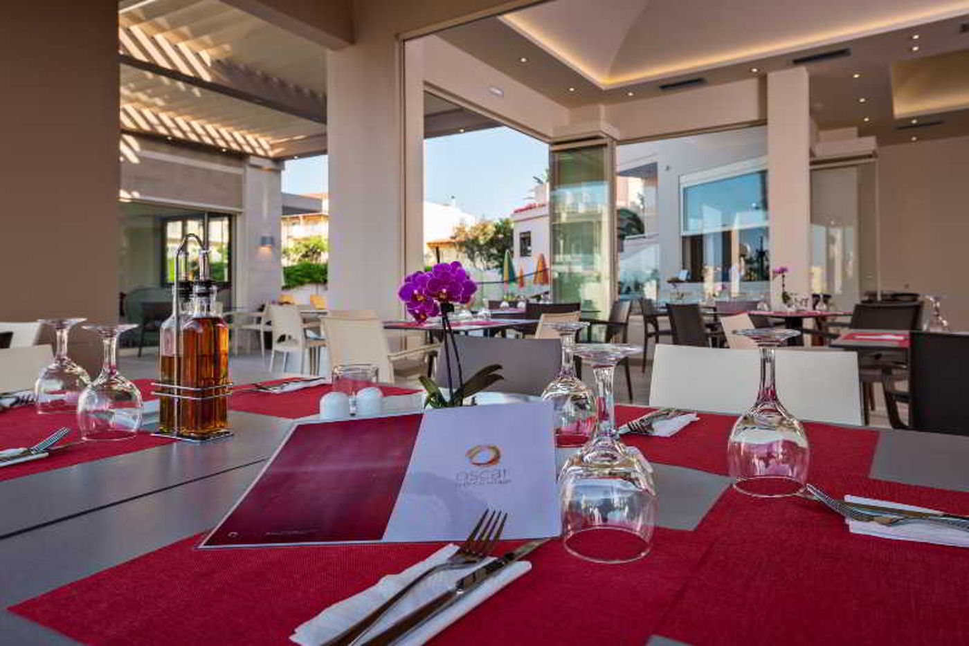 Oscar-Suites---Village-Restaurant-33