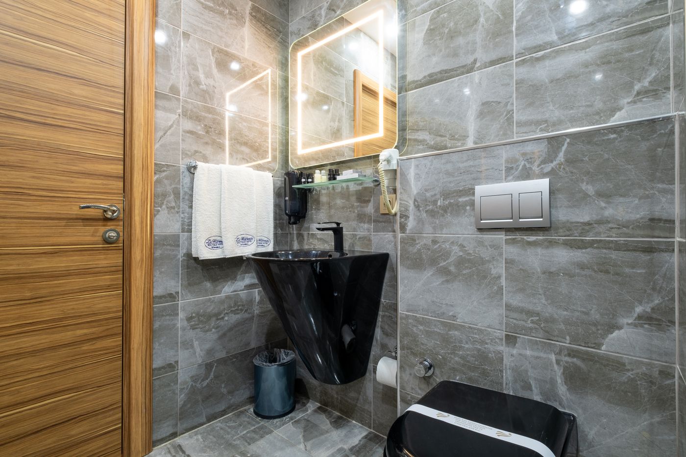 La-Wisteria-Boutique-Hotel-Room-40