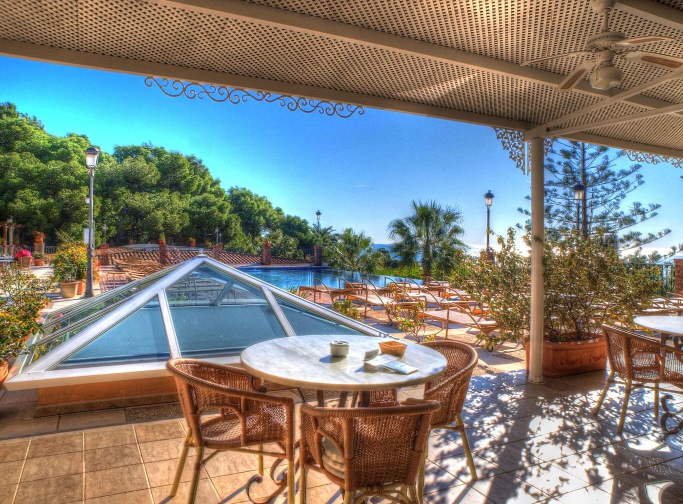 Termas-Marinas-el-Palasiet-Terrace-11