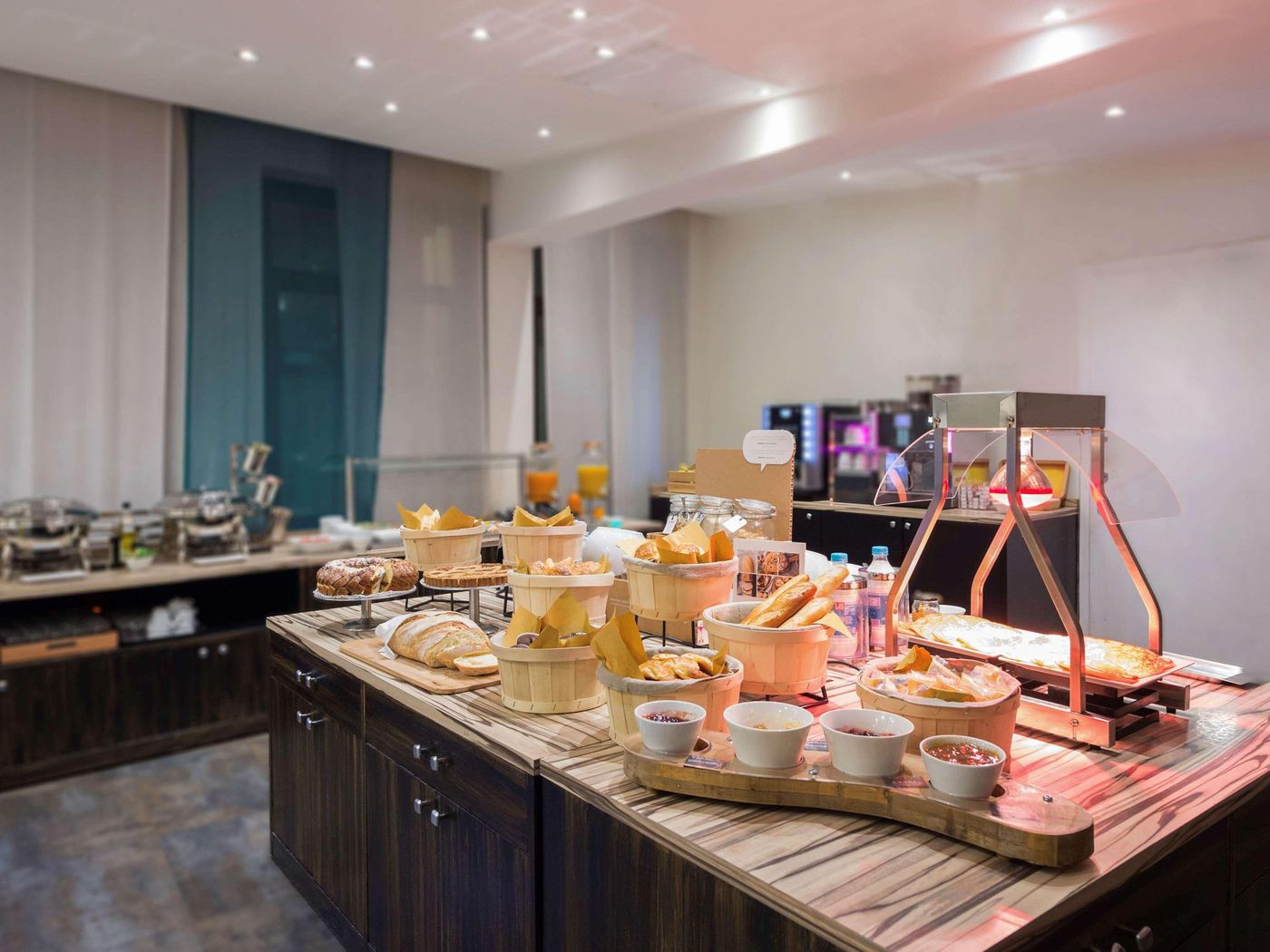 Mercure-Roma-Piazza-Bologna-Restaurant-49