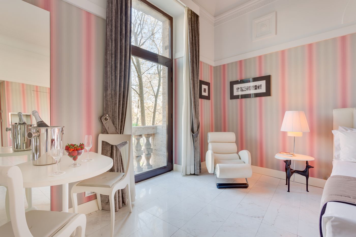 Grand-Hotel-Palace-Room-30