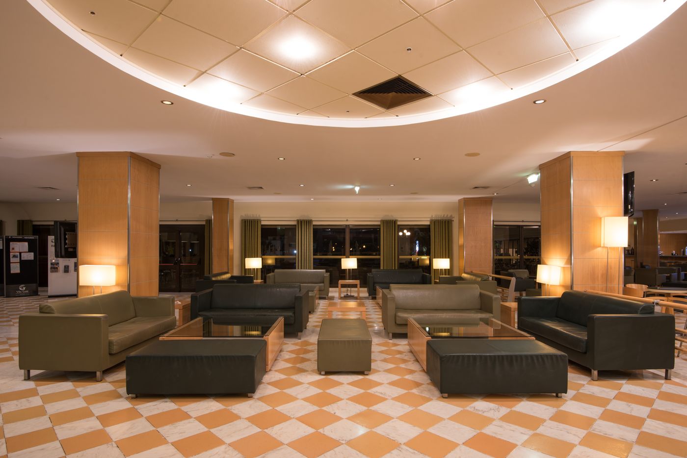 Vila-Gale-Marina-Lobby-43
