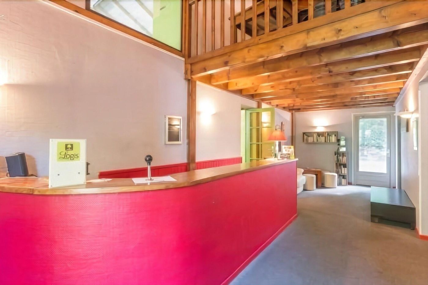 Hôtel La Cascade - France - SAINT-GENIS-LES-OLLIERES - Lobby - 8