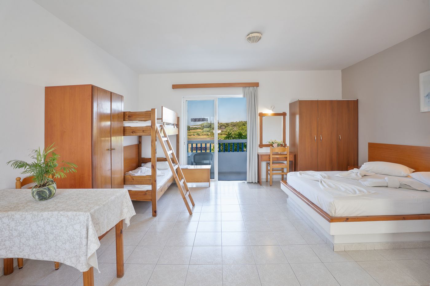 Sunlight-Studios-Room-14