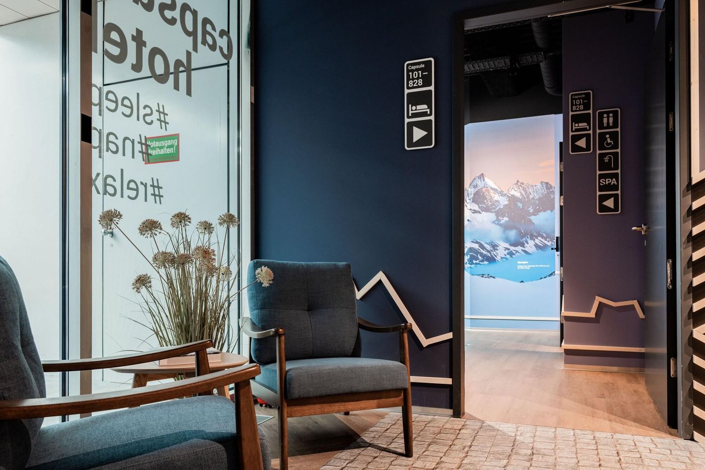 Capsule Hotel - Alpine Garden Zurich Airport-Switzerland-Kloten-Lobby-4