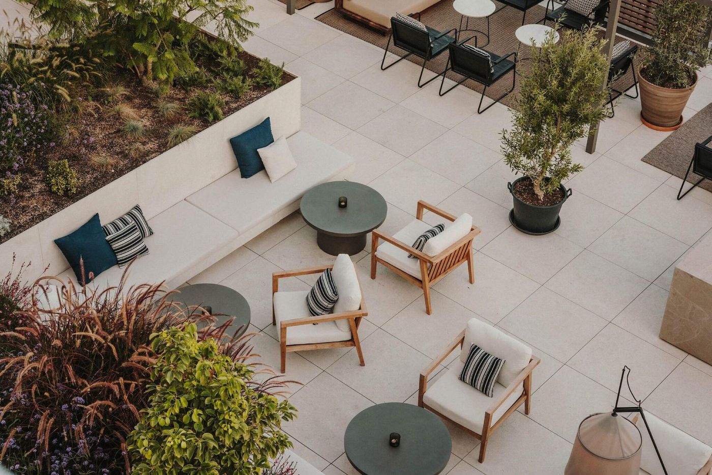 Sabatic--Sitges--Autograph-Collection-Lobby-8