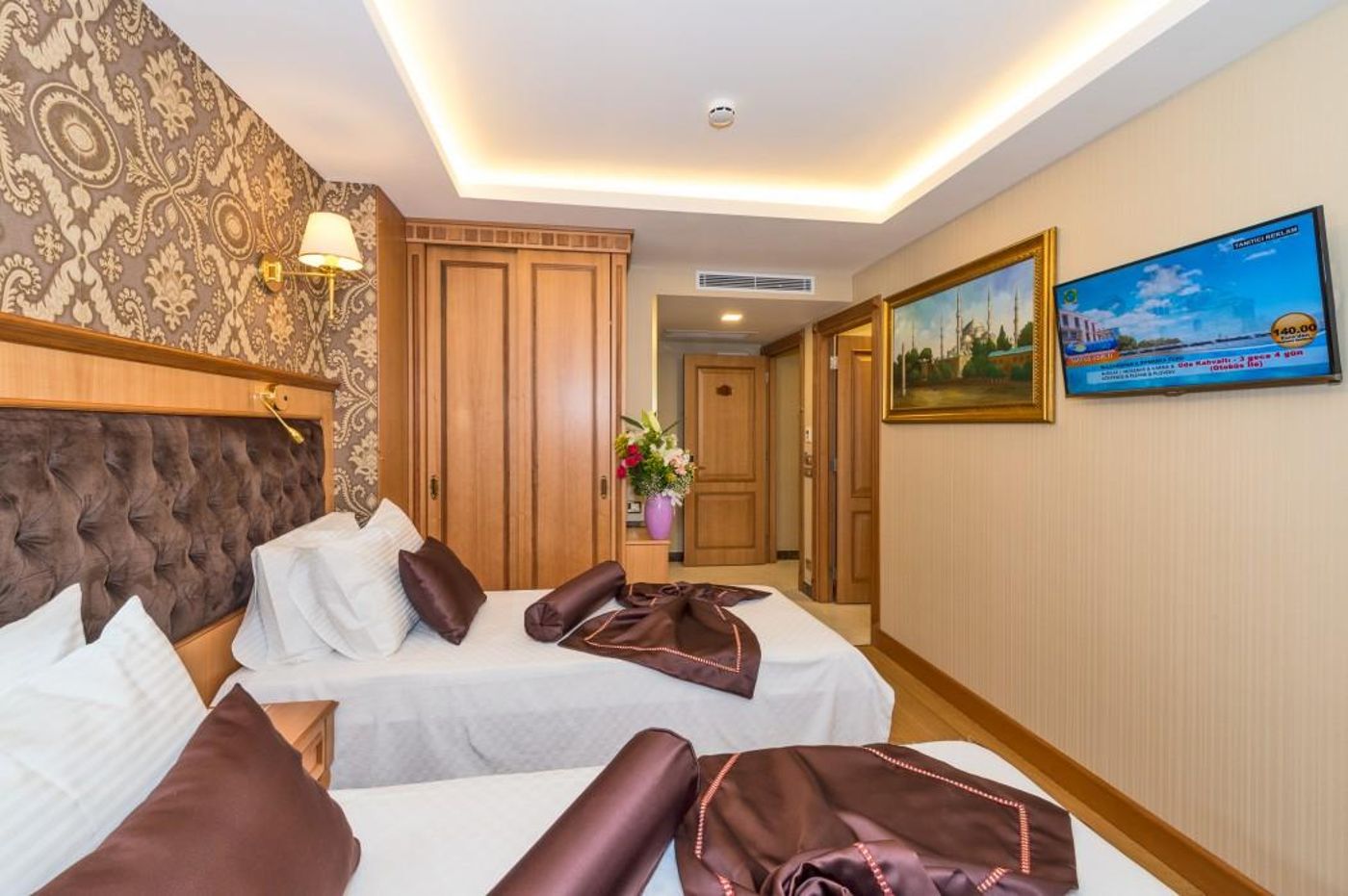 Aprilis-Gold-Hotel-Room-22