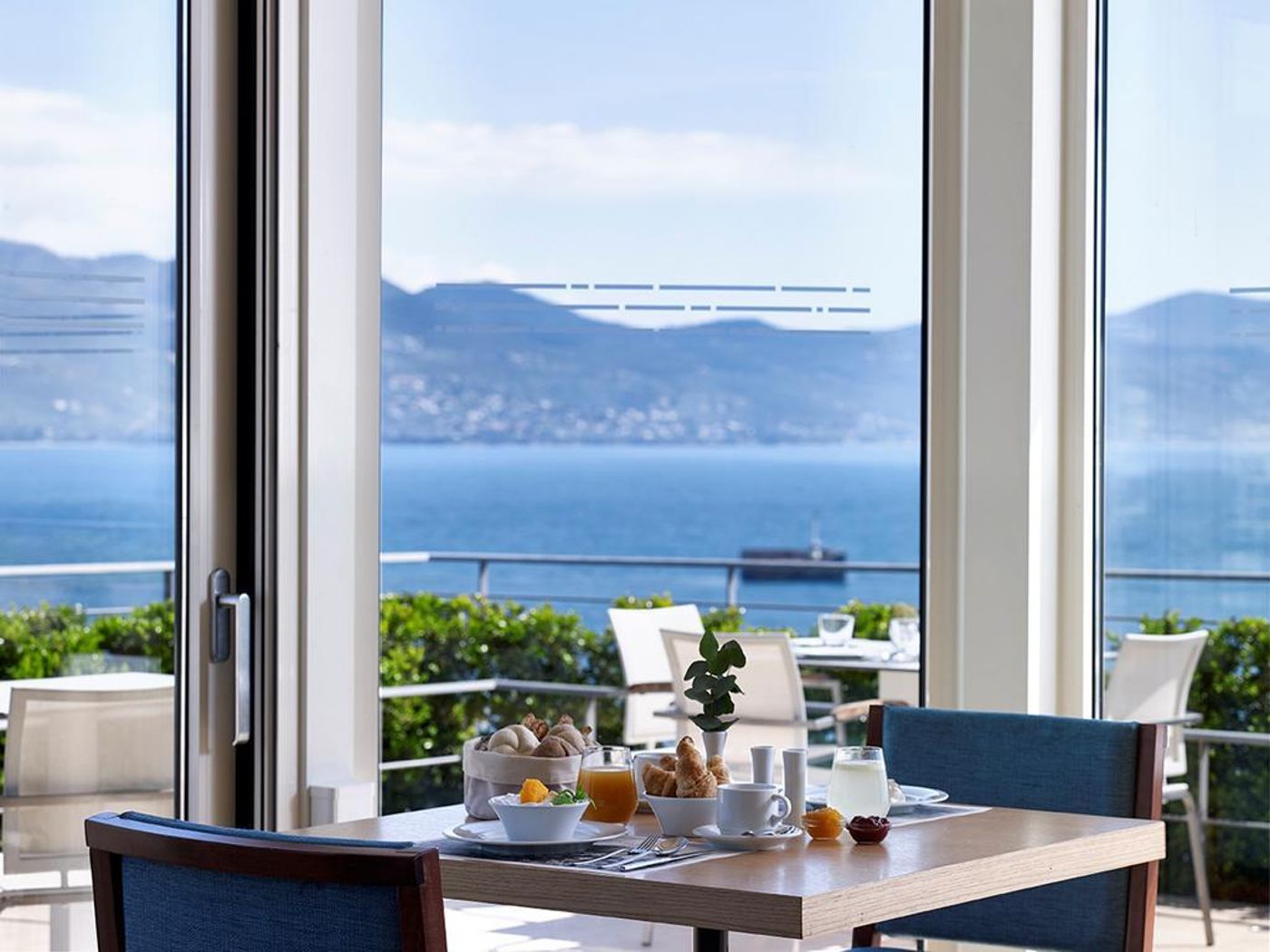 Pharae-Palace-General-view-4