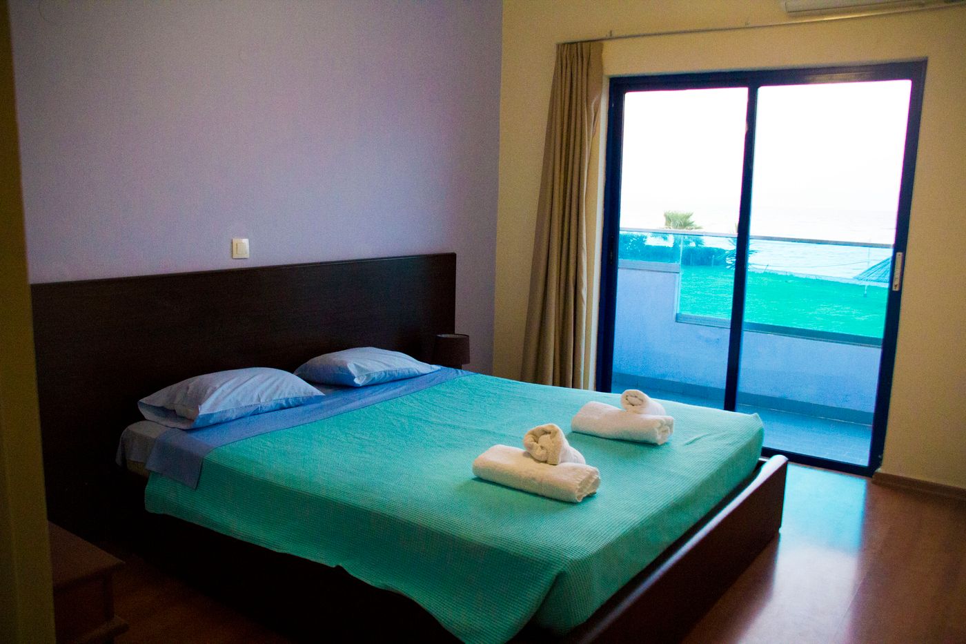 Area-Blue-Beach-Apartment-Room-15