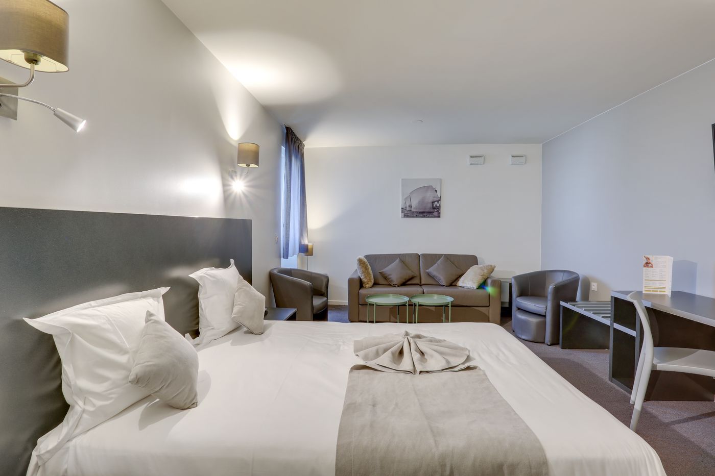 All-Suites-Aeroport-Paris-Orly-Rungis-Room-19